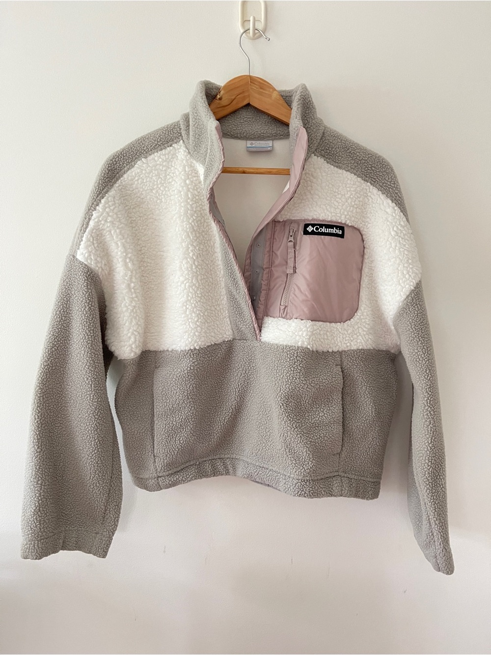 Columbia Grey & Cream Sherpa Pullover Jacket with Pocket Size M